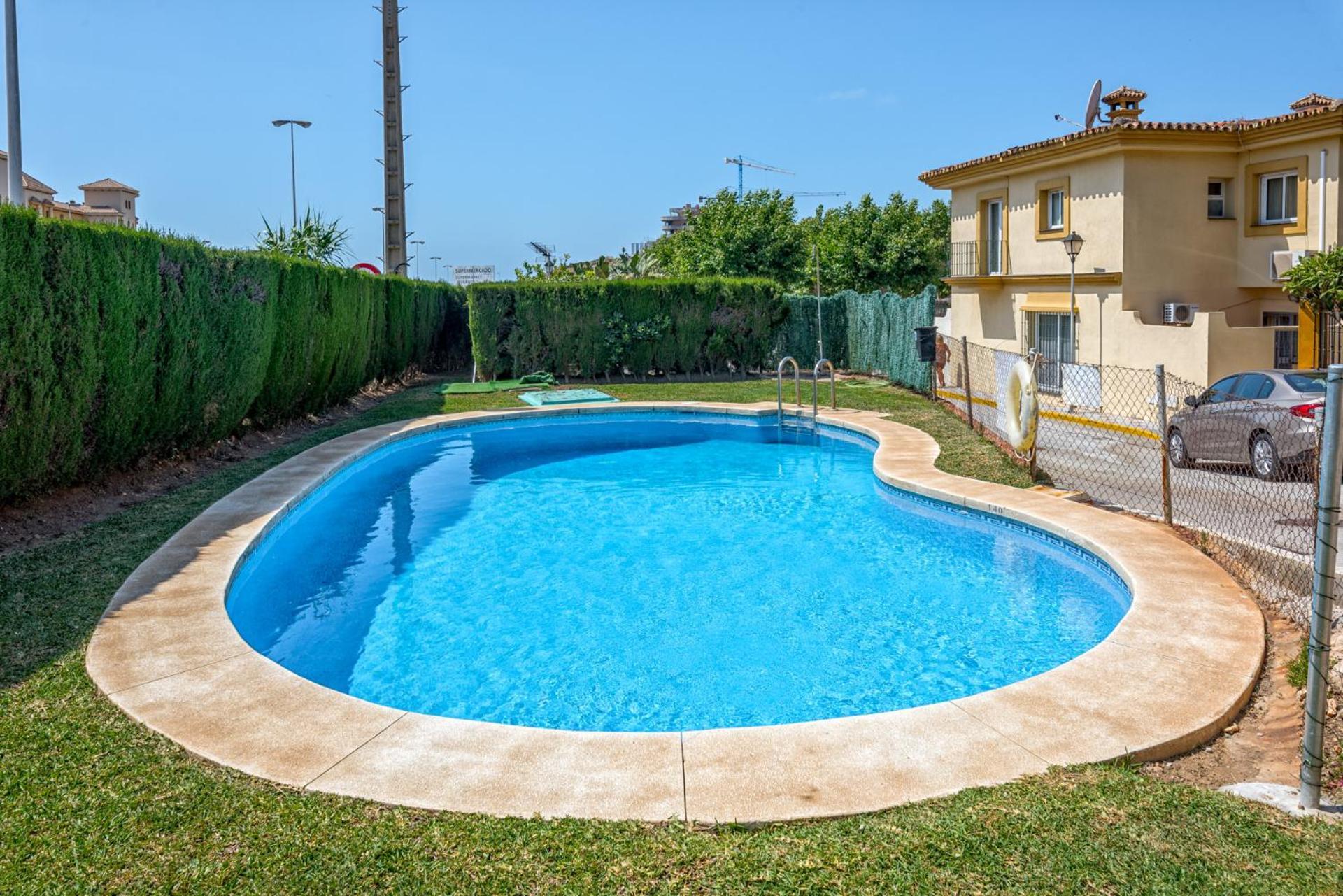 Castillo Sohail Townhouse Near The Beach By Costarentals - Ref 101 푸엔히롤라 외부 사진