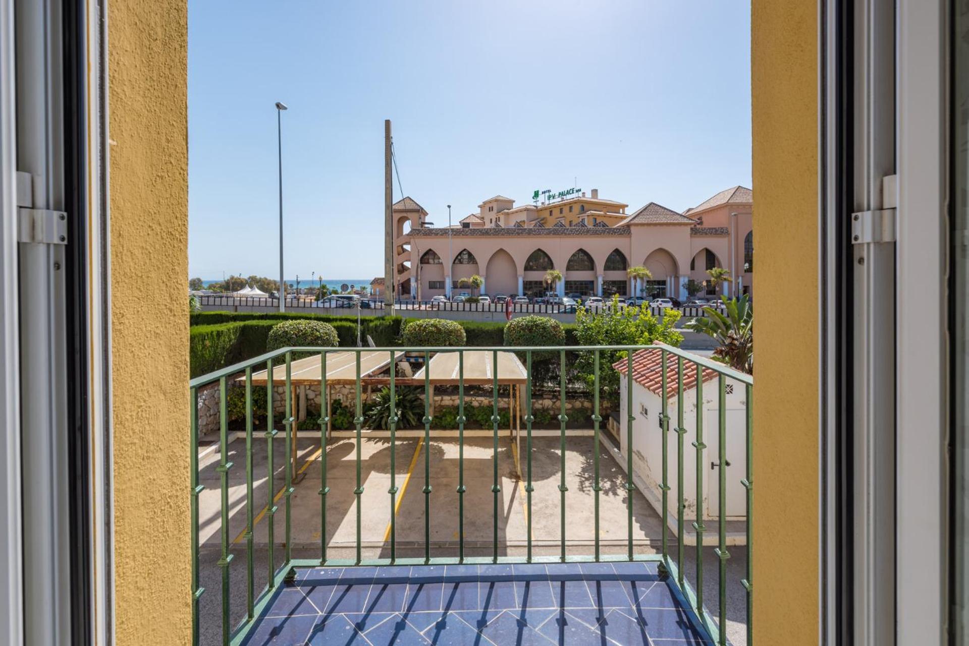 Castillo Sohail Townhouse Near The Beach By Costarentals - Ref 101 푸엔히롤라 외부 사진